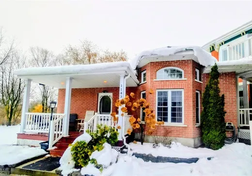 Bungalow à vendre - 1143 Rue Roy, Danville, J0A1A0