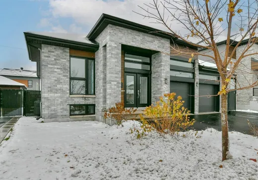 Bungalow à vendre - 421 Boul. Laurette-Théorêt, Sainte-Marthe-sur-le-Lac, J0N1P0