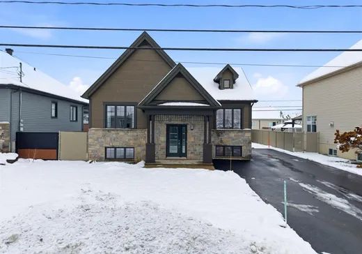 Bungalow à vendre - 2365 Rue Bertrand, Drummondville, J2B0C6