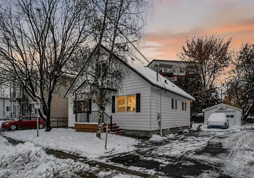 Maison à vendre - 4 Rue Labonté, Sainte-Thérèse, J7E 3N1