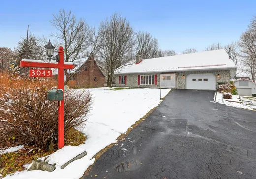 Maison à vendre - 3045 Av. St-Augustin, Lévis, G6Z 2L1