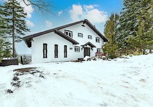 Un étage et demi à vendre - 1470 1re Avenue, Val Morin, J0T2R0