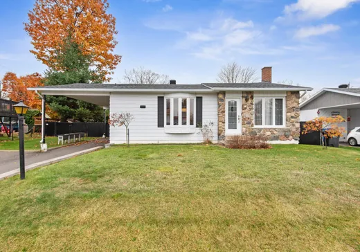 Maison à vendre - 22 Rue Desrosiers, Ste-Anne-De-Sorel, J3P 5C9