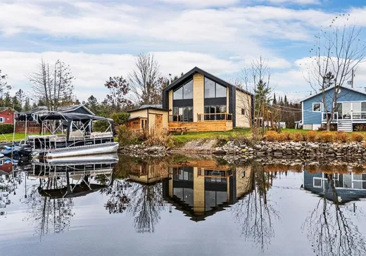 Two or more stories for sale - 81 Ch. Duplin, Bury, J0B1J0