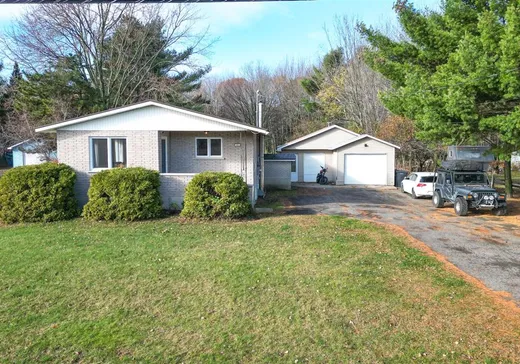 Maison à vendre - 81 Rg Ste-Anne, St-Francois-Du-Lac, J0G 1M0