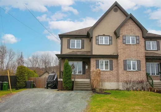 House for sale - 1305 Rue du Lierre, Fleurimont, J1E 0J3