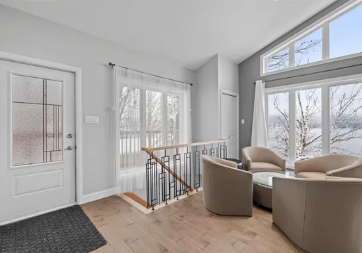 Maison à vendre - 700 Rue du Cap, St-Hippolyte, J8A 1S2