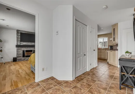 Maison à vendre - 13893 Rue Picasso, Saint-Emile, G3E 0C5