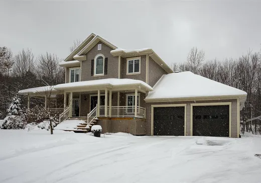 House for sale - 250 Rue des Améthystes, Repentigny, J0B 2P0