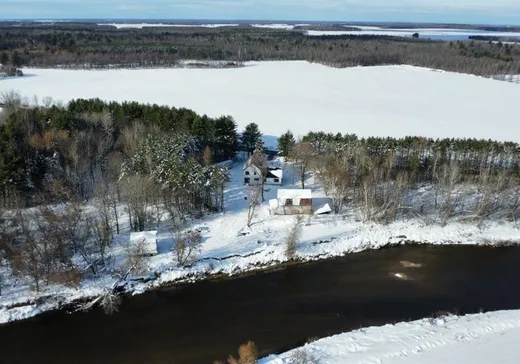 Maison à étages à vendre - 1663 Rue Principale, Saint-Adalbert, J0A1E0