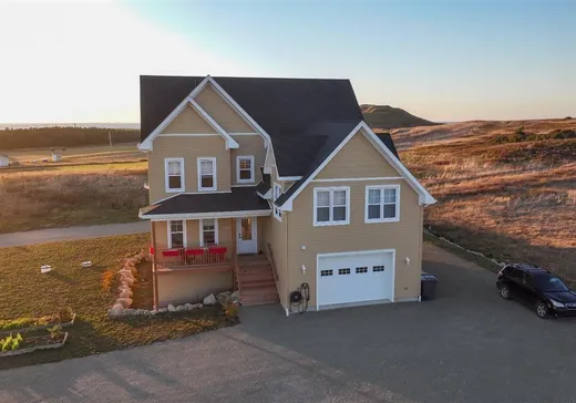 Maison à vendre - 30Z Ch. Joseph-Leblanc, L'Étang-du-nord Îles-de-la-Madeleine, G4T 3W6
