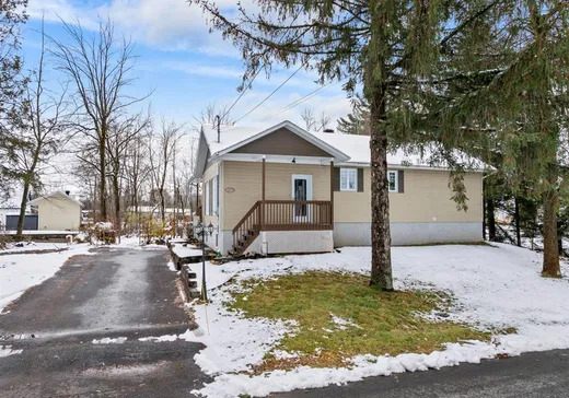 House for sale - 210 Rue des Voiliers, Drummondville, J2A 1S6