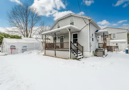 Maison à étages à vendre - 141 Rue De Prouville, Massueville, J3R1W6