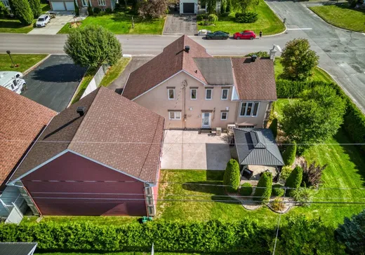 House for sale - 208 Rue Savignac, St-Germain-De-Grantham, J0C 1K0