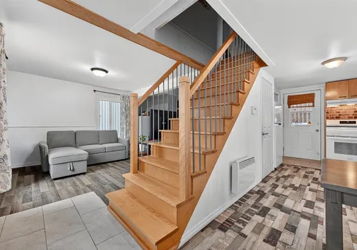 Maison à vendre - 626 Rue Principale E., Farnham, J2N 1M1