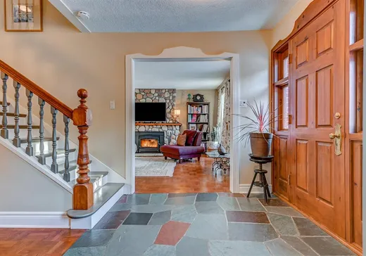 Two or more stories for sale - 1325 Rue de la Laurentie, Sainte-Adèle, J8B3A3