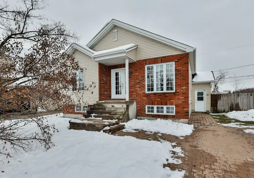 Maison à étages à vendre - 16-16A Rue Jauran, Blainville, J7C0A6