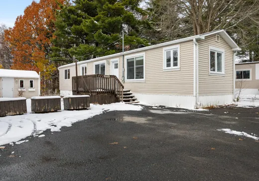 Maison à étages à vendre - 226 Rue Modela, Saint-Jean-sur-Richelieu, J2W1E4