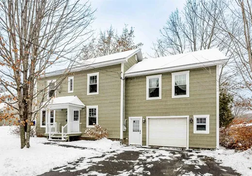 Maison à étages à vendre - 31 Rue Thornton N., Coaticook, J1A3E1