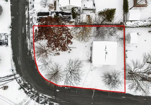 Maison à vendre - 1975 Rue Namagok, Sherbrooke, J1L 2J6