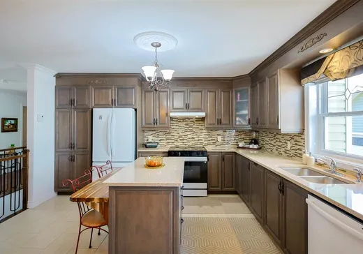 Maison à vendre - 190 Rue des Roses, Victoriaville, G6T 2C2