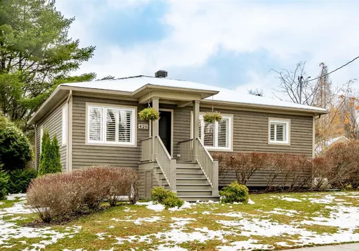 Maison à vendre - 420 Rue Merry S., Magog, J1X 3L9