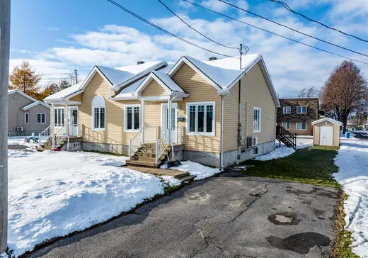 Two or more stories for sale - 6204 Rue des Frênes, Becancour, G9H4T9
