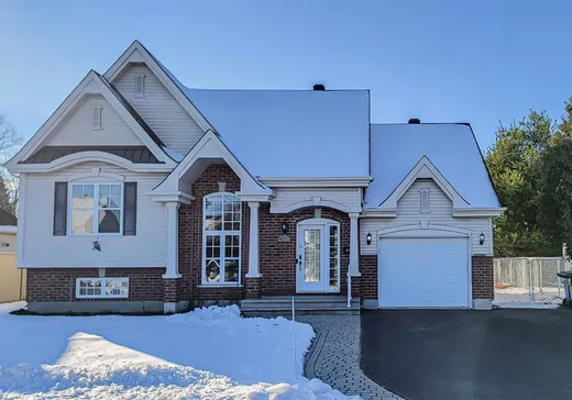 Bungalow for sale - 312 Rue Mary, Lachute, J8H4L7