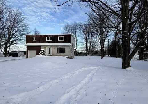 Maison à vendre - 201 Rue Avery, Granby, J2H 0R2