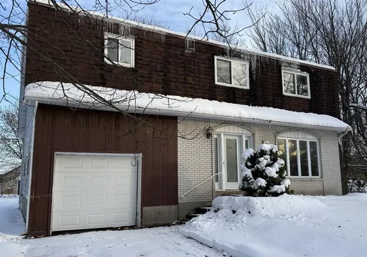 Maison à vendre - 201 Rue Avery, Granby, J2H 0R2