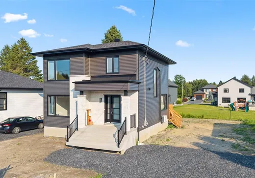 House for sale - 1974 155e Rue, Saint-Georges, G5Y 2B3