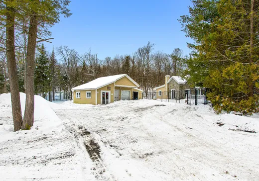 House for sale - 3810 Route 335, Saint-Calixte, J0K 1Z0