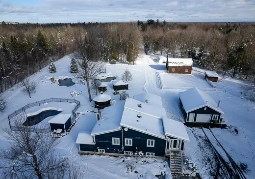 House for sale - 320 11e Rang, Wickham, J0C 1S0