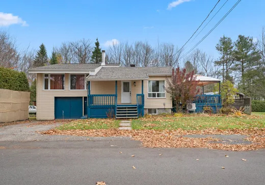 Two or more stories for sale - 75 Rue des Jacinthes, St-Lambert-De-Lauzon, G0S2W0