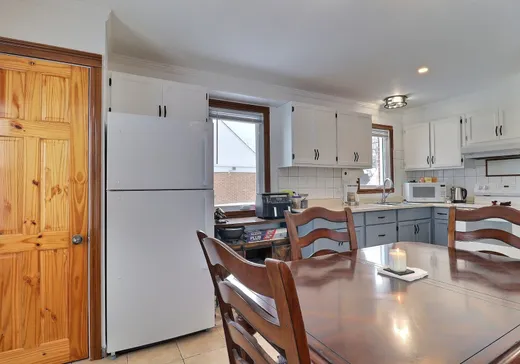 House for sale - 74 Rue du Curé-Jourdon, Senneterre, J0Y 2M0