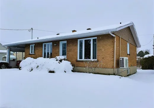 Bungalow à vendre - 1655 Rue Ste-Anne, Plessisville, G6L1B7