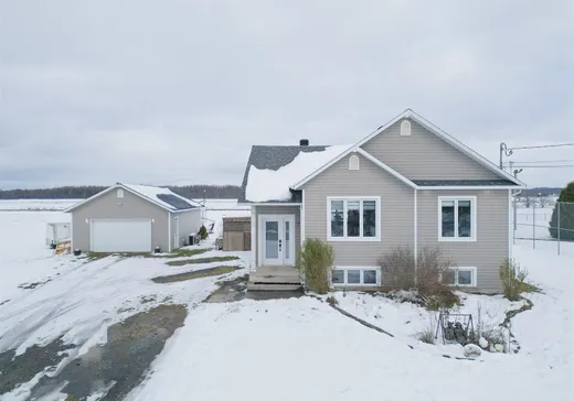 Split-level for sale - 7 Rue des Loisirs, Saint-Valère, G0P1M0