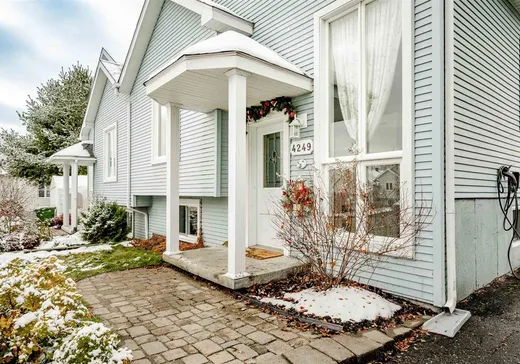 House for sale - 4249 Rue Marguerite-Bourgeoys, Rock Forest, J1N 4A6