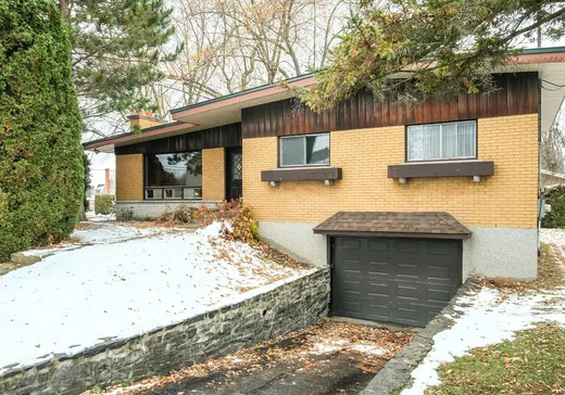 Maison à étages à vendre - 1 Rue St-Onge, Saint-Mathias-sur-Richelieu, J3L6A5