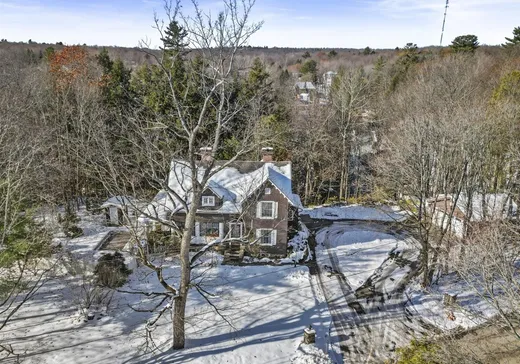 Two or more stories for sale - 322 Rue Woodland, Brownsburg-Chatham, J8G3B7