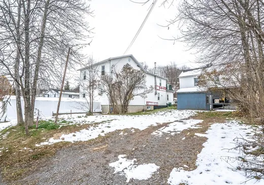 House for sale - 3481 Rue St-Laurent, Lévis, G6V 3W4