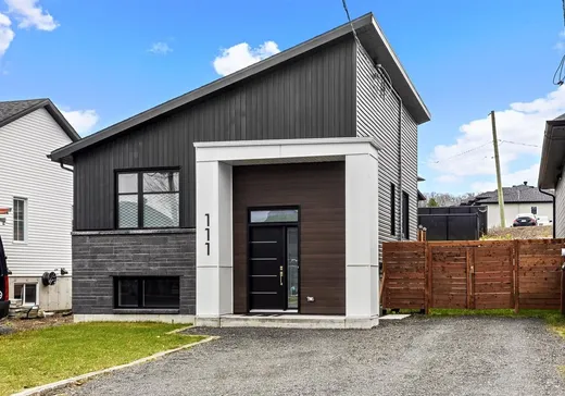 Bungalow for sale - 111 Rue Laflamme, St-Apollinaire, G0S2E0