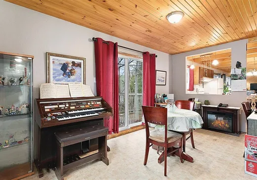 Maison à vendre - 114 Ch. du Lac-Bois-Franc, Val-des-Monts, J8N 1C7