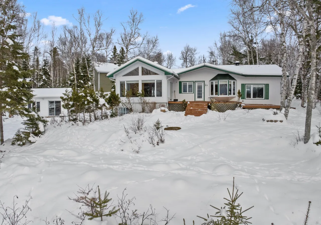 2040 Ch. du Lac-St-Stanislas N. — photo 3