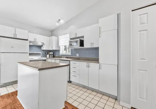 Maison à vendre - 202 Rue Nadeau, Saint-Jérôme, J7Y 4L7