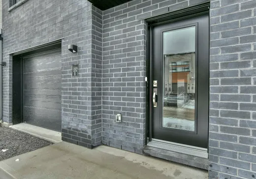 Maison à vendre - 332 Rue du Merlot, Sainte-Marthe-sur-le-Lac, J0N 1P0