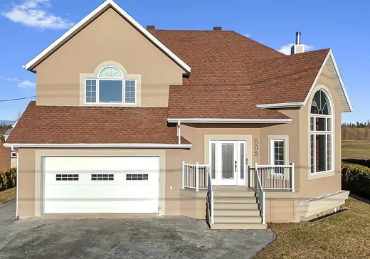 Maison à étages à vendre - 505 Av. du Père-Nouvel, Rimouski, G5M0N1