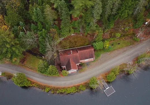 Maison à vendre - 450 Ch. du Lac-Bell, St-Élie-de-Caxton, G0X 2N0