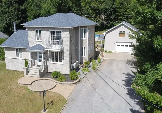 Maison à vendre - 5200 Rue de l'Église, Cap-De-La-Madeleine, G0X 3J0