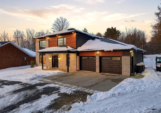 Two or more stories for sale - 7100 7e Rang, Drummondville, J2A4C6